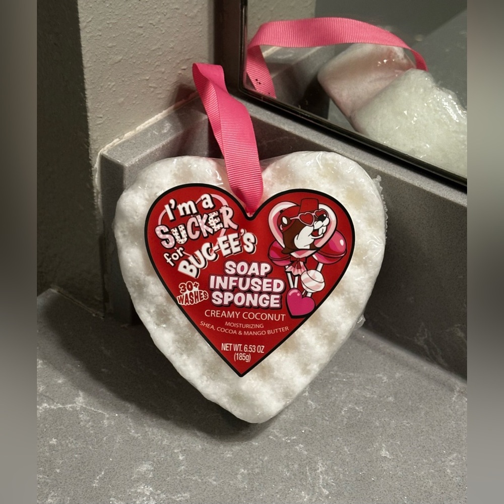 Brand New Buc-ee's Valentine's Day Soap Infused Sponge Creamy Coconut 6.53 oz